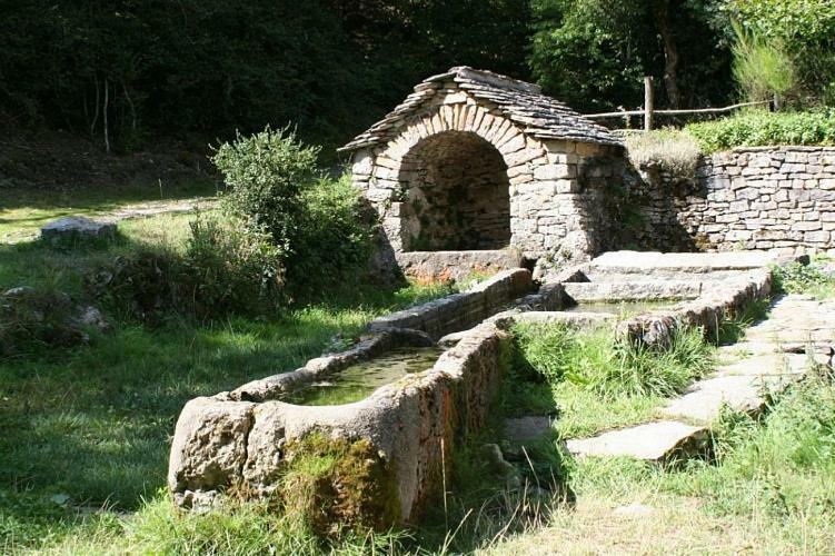 Sévérac-le-Château Gite Montalies מראה חיצוני תמונה